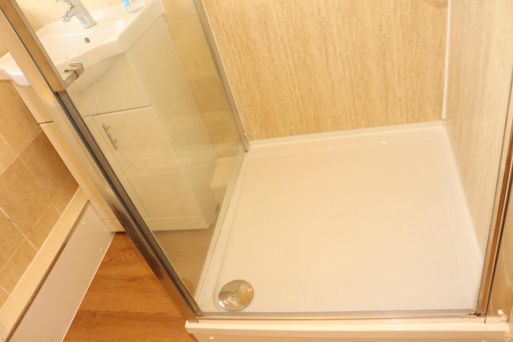 2-bedroom Apartment- Bermondsey Londra