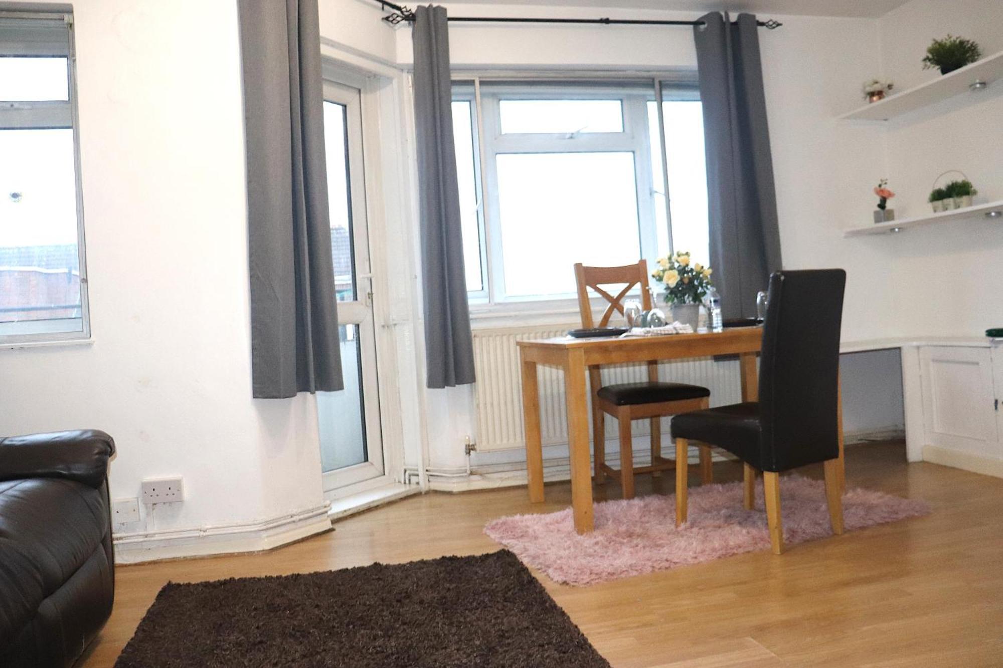 Apartment 2-bedroom Apartment- Bermondsey *
